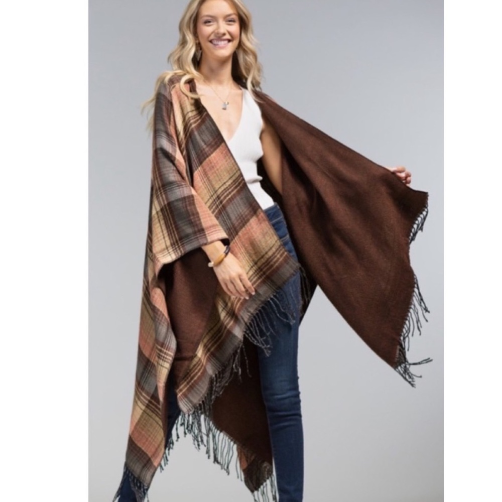 WRAPPED UP IN WINTER BERRY RUANA SCARF NWT